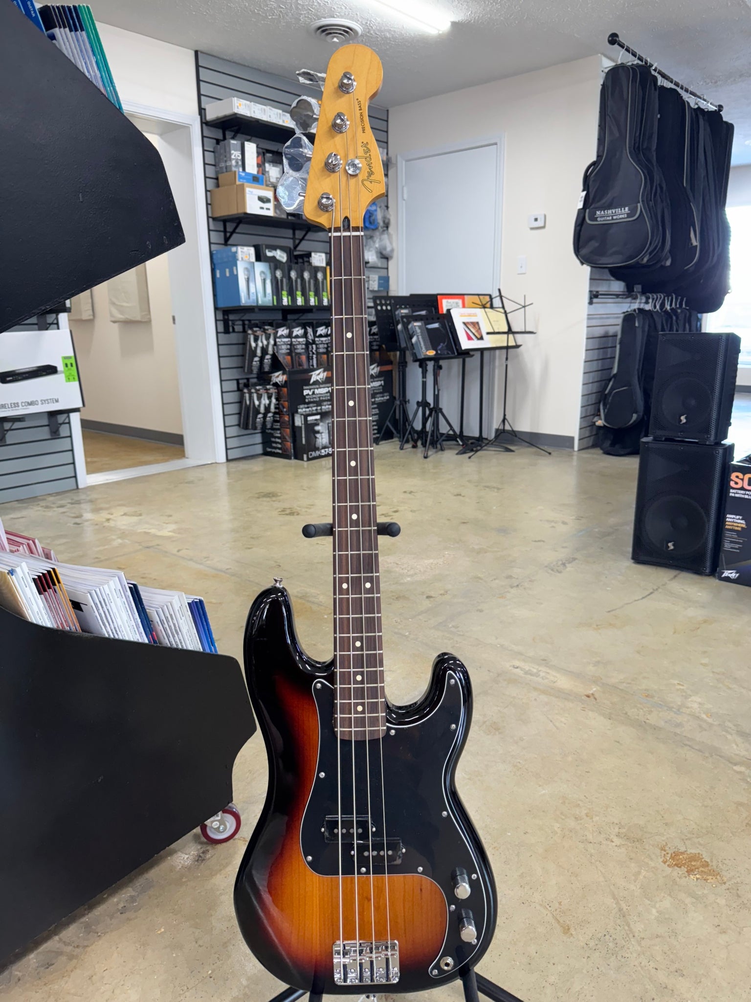 Fender Player II Precision Bass - 3-Color Sunburst - B Stock