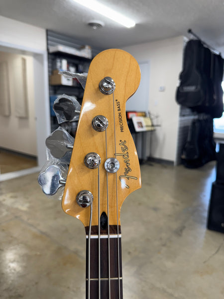 Fender Player II Precision Bass - 3-Color Sunburst - B Stock