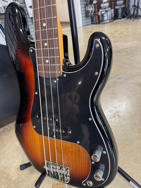 Fender Player II Precision Bass - 3-Color Sunburst - B Stock