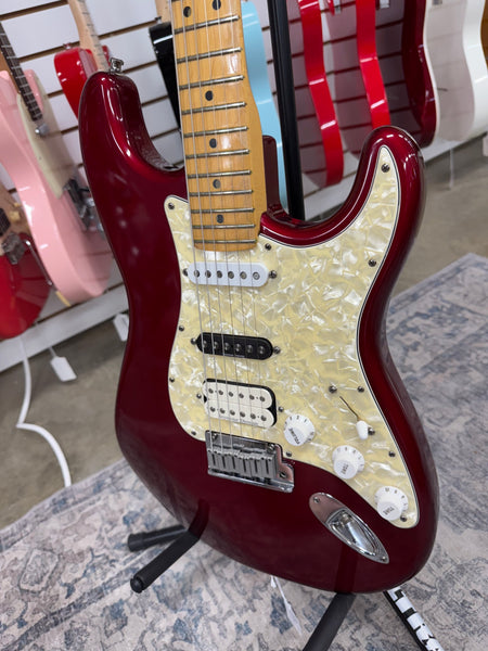 Fender US Lone Star Stratocaster with Maple Fretboard - 1999 - Red - Used