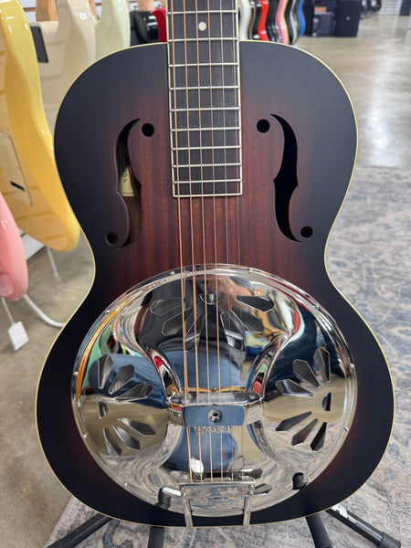Gretsch G9220 Bobtail Round-Neck Acoustic Electric - 2-Color Sunburst - B Stock