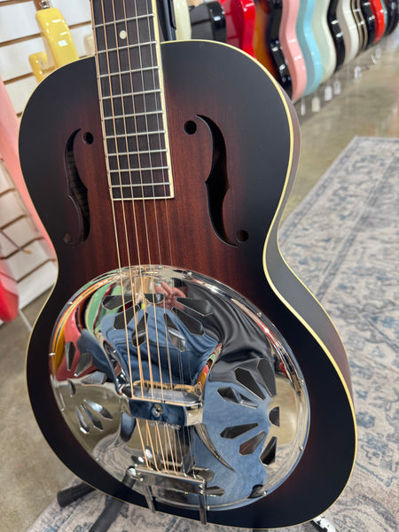 Gretsch G9220 Bobtail Round-Neck Acoustic Electric - 2-Color Sunburst - B Stock