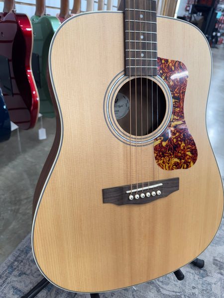 Guild Westerly Collection D-240E with Rosewood Fretboard - Natural - B Stock