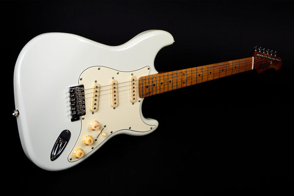 Jet JS-300OW Electric Guitar - White