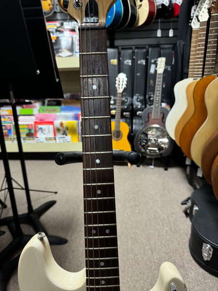 Peavey Predator AX HSS with Rosewood Fretboard and Power Bend Vibrato - White - Used