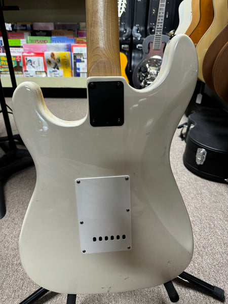 Peavey Predator AX HSS with Rosewood Fretboard and Power Bend Vibrato - White - Used