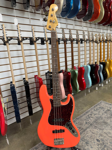 Squier Classic Vibe '60s Jazz Bass - Tahitian Coral - B Stock