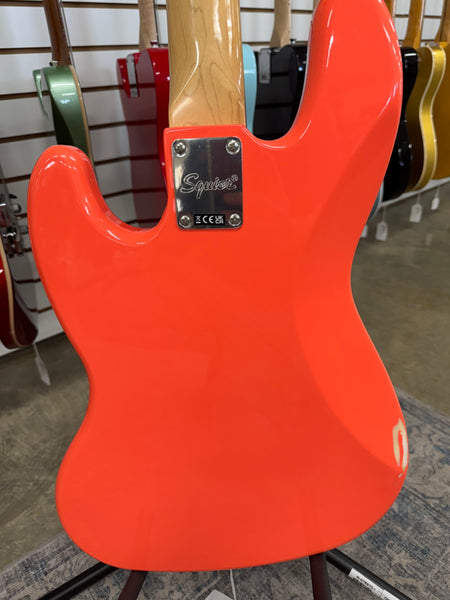 Squier Classic Vibe '60s Jazz Bass - Tahitian Coral - B Stock