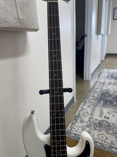 Squier Classic Vibe '60s Precision Bass - Olympic White