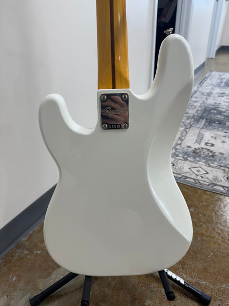 Squier Classic Vibe '60s Precision Bass - Olympic White