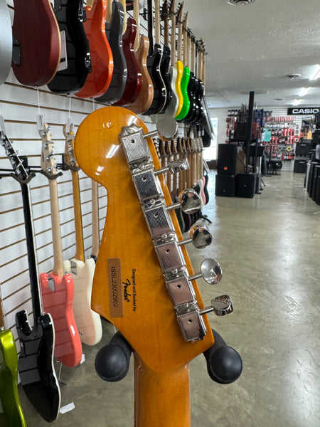 Squier Classic Vibe '60s Stratocaster with Laurel Fretboard - Candy Apple Red - B Stock