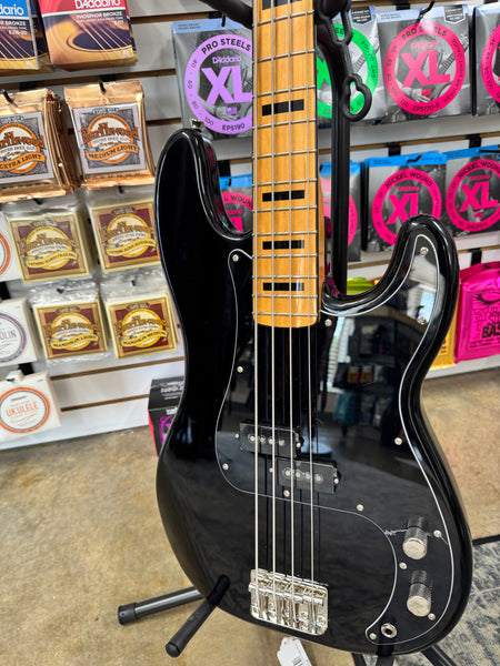 Squier Classic Vibe '70s Precision Bass - Black