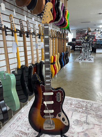 Squier Classic Vibe Bass VI - 3-Color Sunburst - B Stock