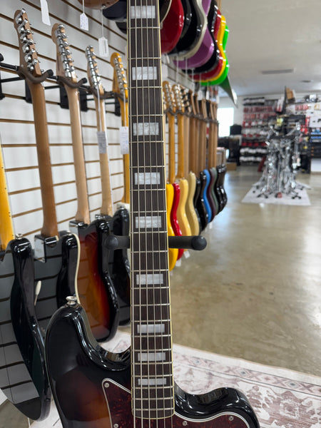 Squier Classic Vibe Bass VI - 3-Color Sunburst - B Stock