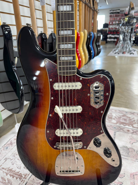Squier Classic Vibe Bass VI - 3-Color Sunburst - B Stock
