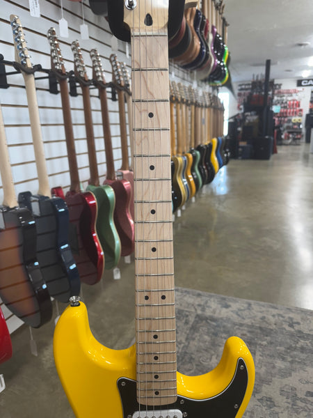 Squier FSR Affinity Series Stratocaster HSS with Maple Fretboard - Graffiti Yellow - B Stock