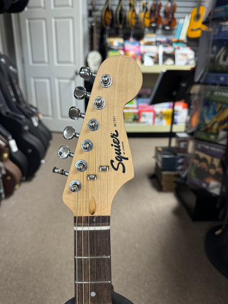 Squier Mini Stratocaster with Laurel Fretboard - Shell Pink - B Stock