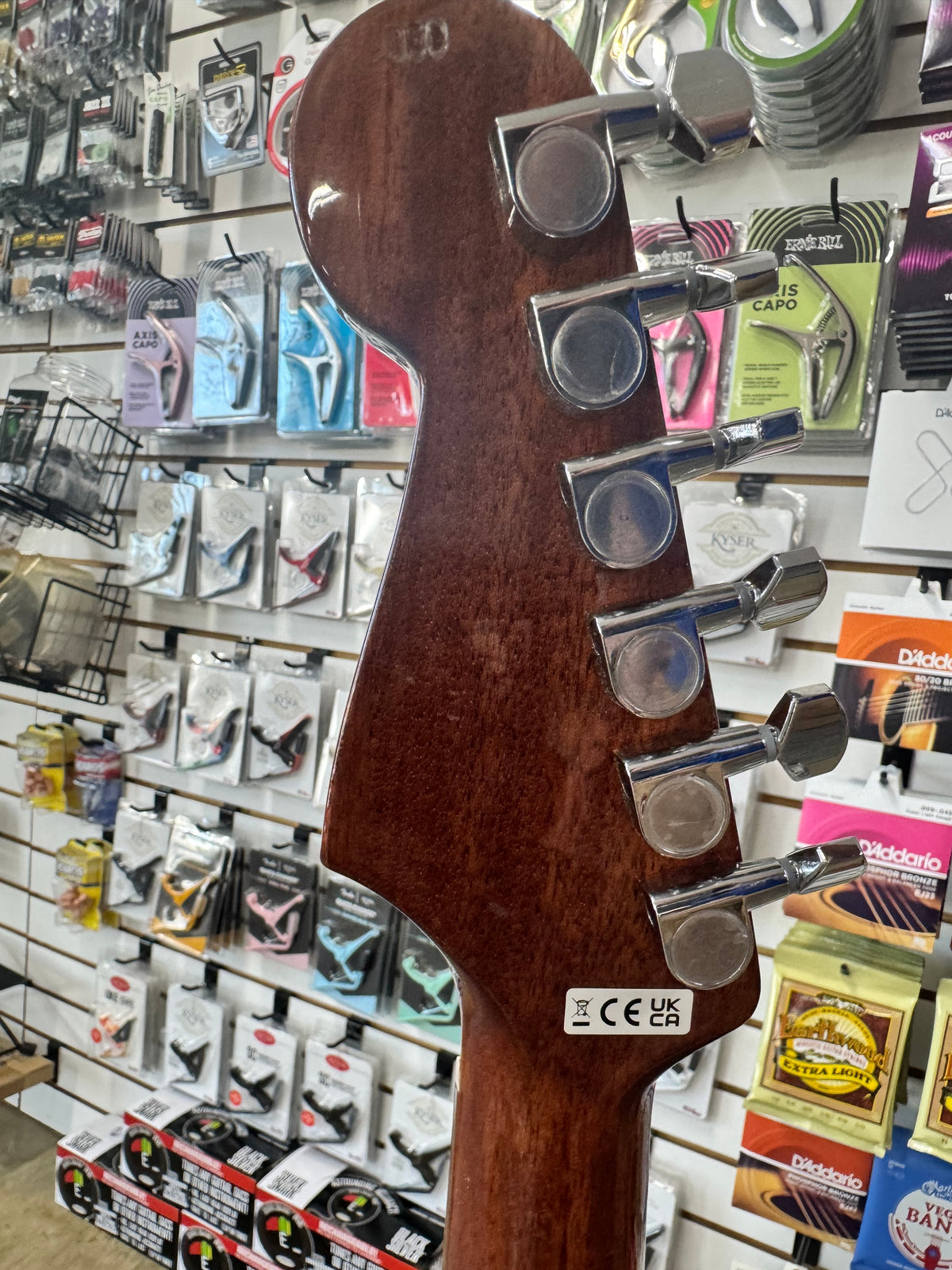 Fender California Standard Redondo Mini - 3-Color Sunburst - back of headstock and tuners