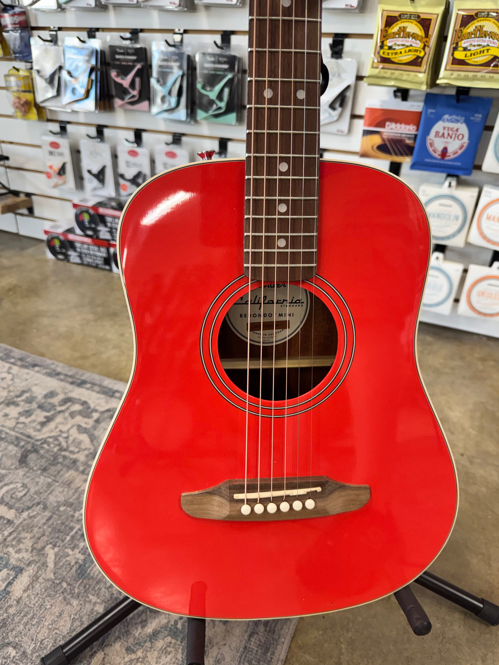 Fender California Standard Redondo Mini - Fiesta Red - body front with soundhole and bridge