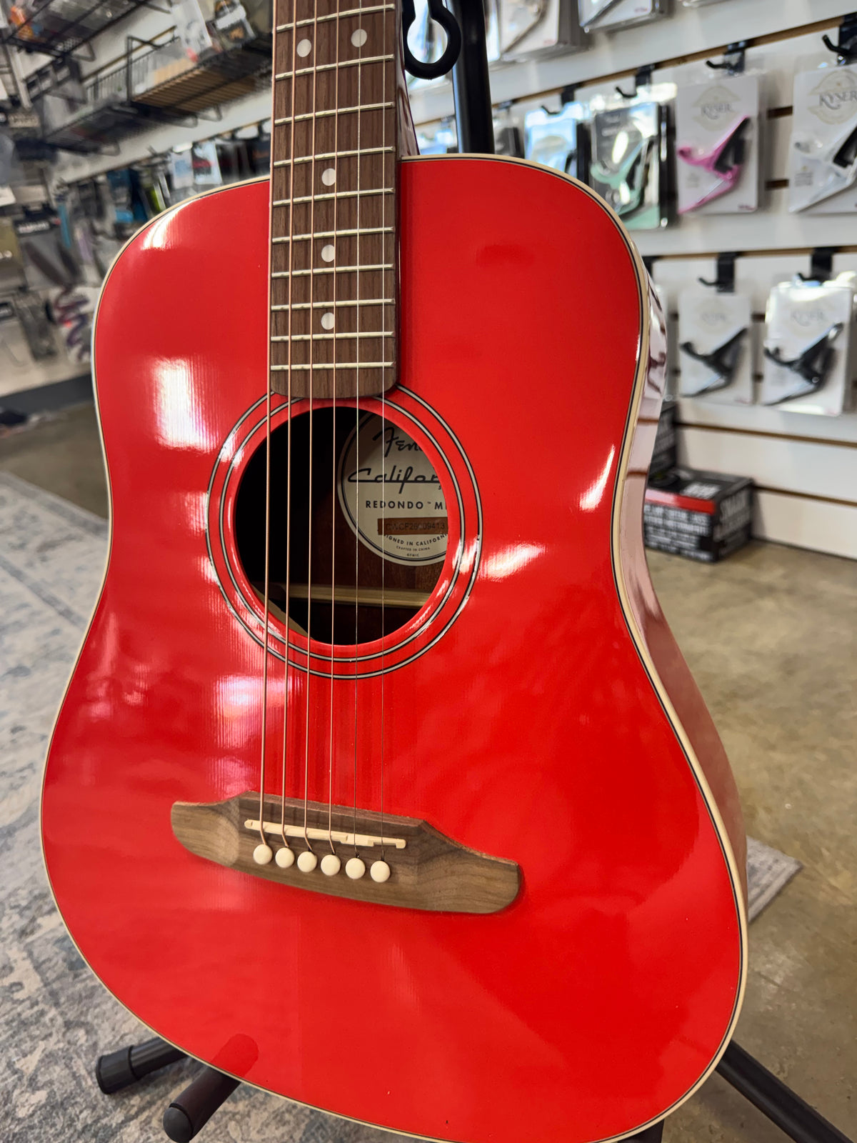 Fender California Standard Redondo Mini - Fiesta Red - body angled from the right
