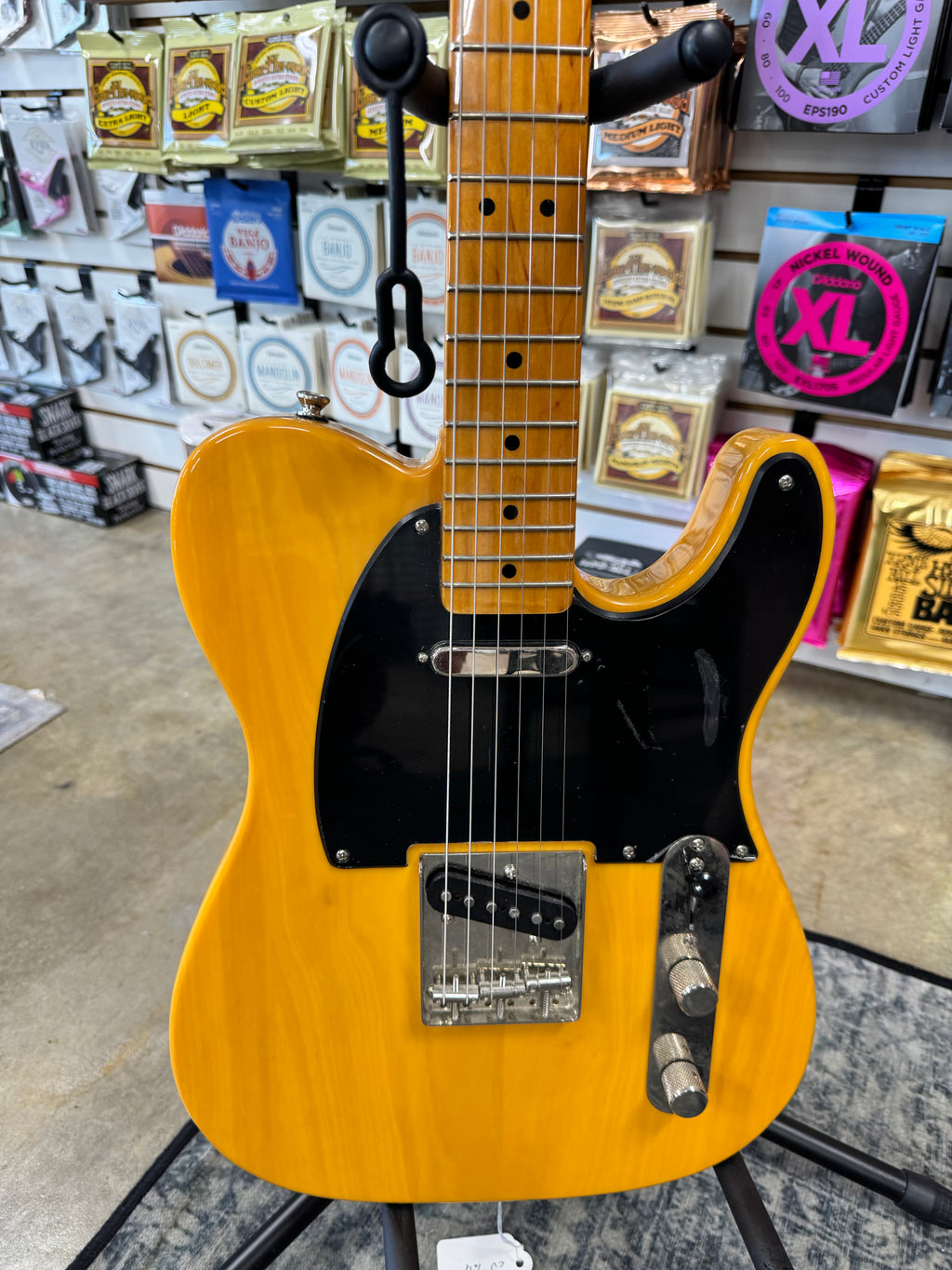 Used Squier Classic Vibe '50s Telecaster, Butterscotch Blonde - body, black pickguard and bridge
