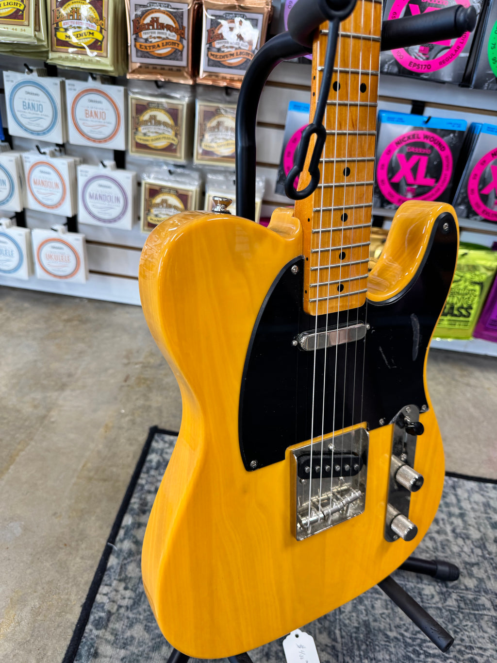 Used Squier Classic Vibe '50s Telecaster, Butterscotch Blonde - angled view of body