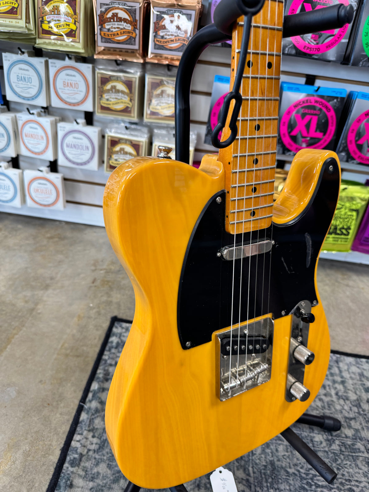Used Squier Classic Vibe '50s Telecaster, Butterscotch Blonde - angled view of body