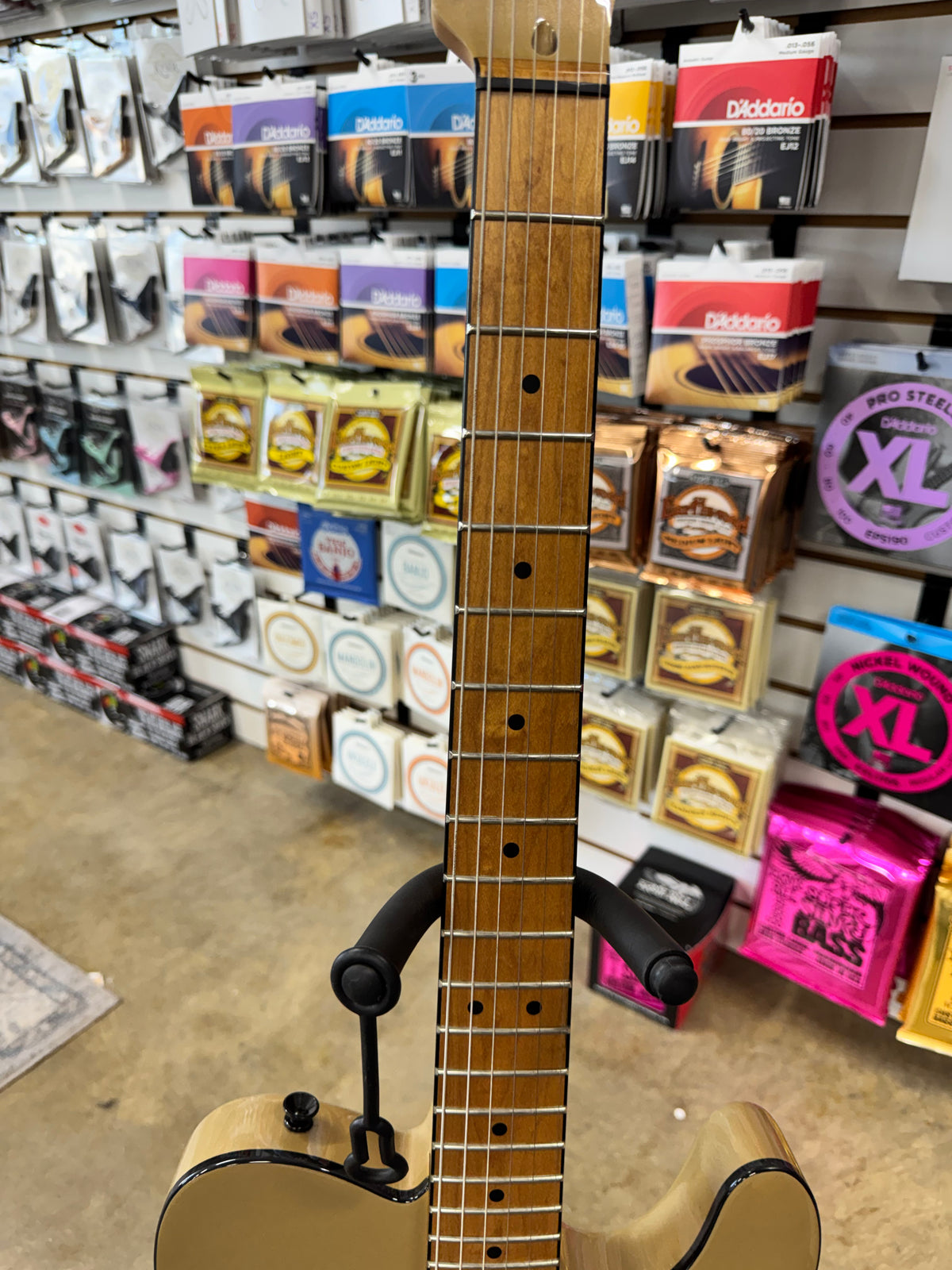 Used Squier Contemporary Telecaster RH, Shoreline Gold - roasted maple fingerboard