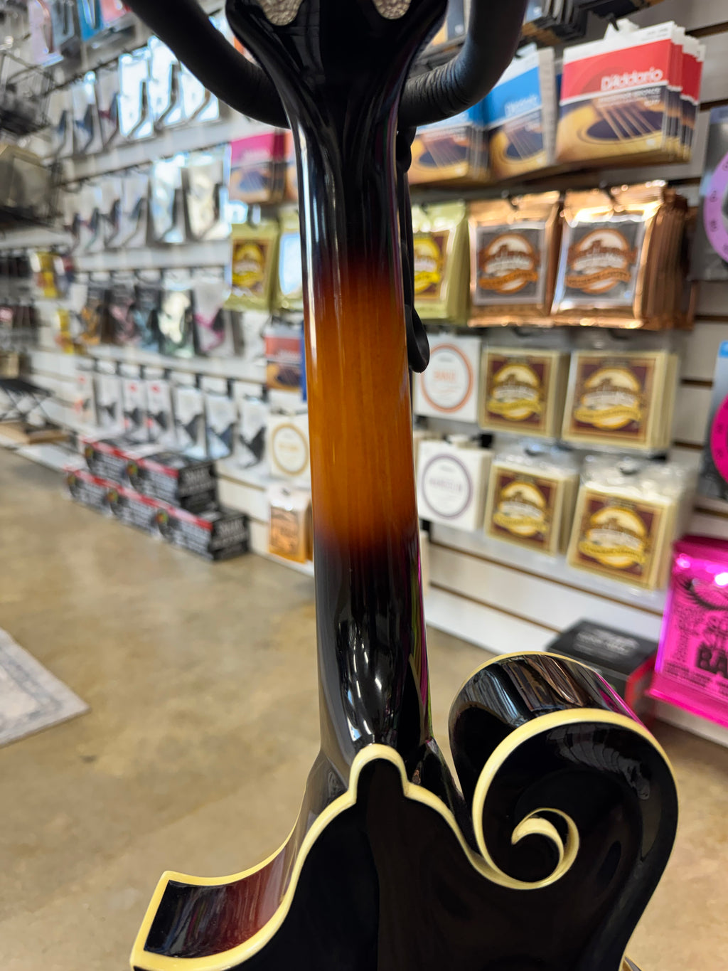 Used The Loar LM-520-VS F-style mandolin, Vintage Sunburst - back of neck and heel