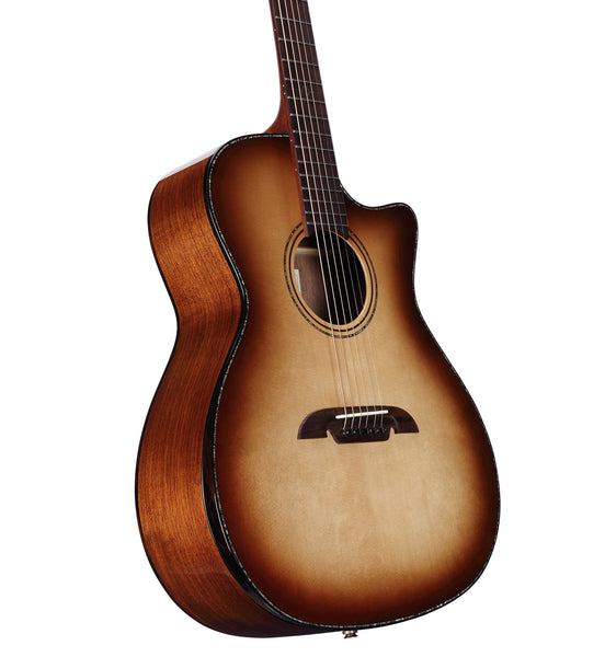 Alvarez MGA70WCEARSHB MASTERWORKS GRAND ADUITORIUM ALL SOLID AE. SITKA/WALNUT W/CUTAWAY & BEVEL ARMREST
