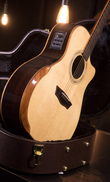 Washburn WCG25SCE Comfort Series Grand Auditorium Cutaway w/ Electronics Natural