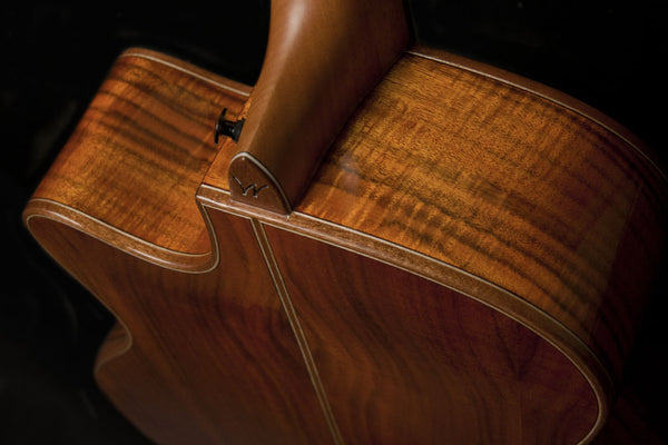 Washburn WCG55CE Comfort Series Koa Grand Auditorium Cutaway w/ Electoronics Natural