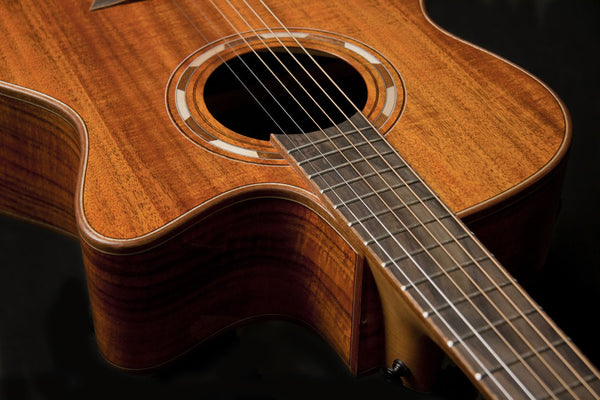 Washburn WCG55CE Comfort Series Koa Grand Auditorium Cutaway w/ Electoronics Natural