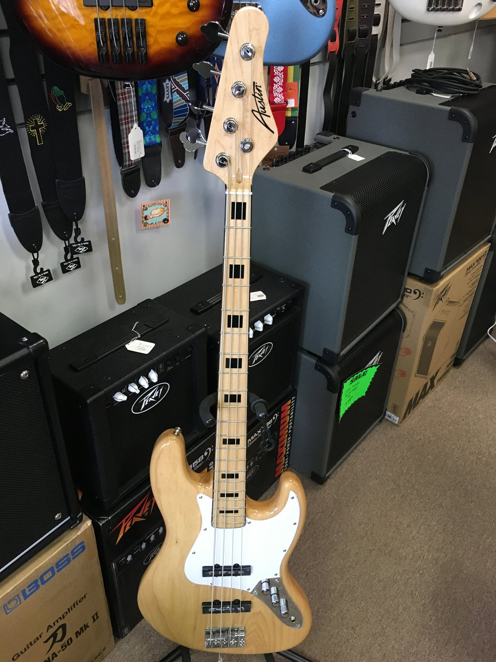 Austin AJB300N Double Cutaway 4 String Bass Natural