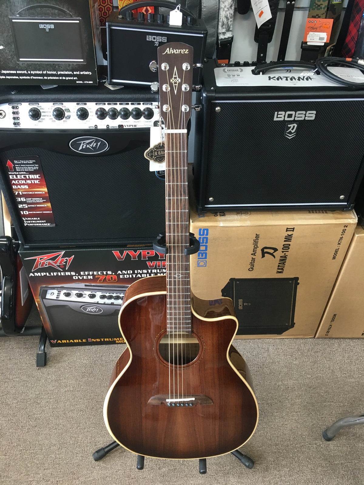 Alvarez AGW77CEARSHB Artist Elite Grand Auditorium Acoustic-Electric Guitar